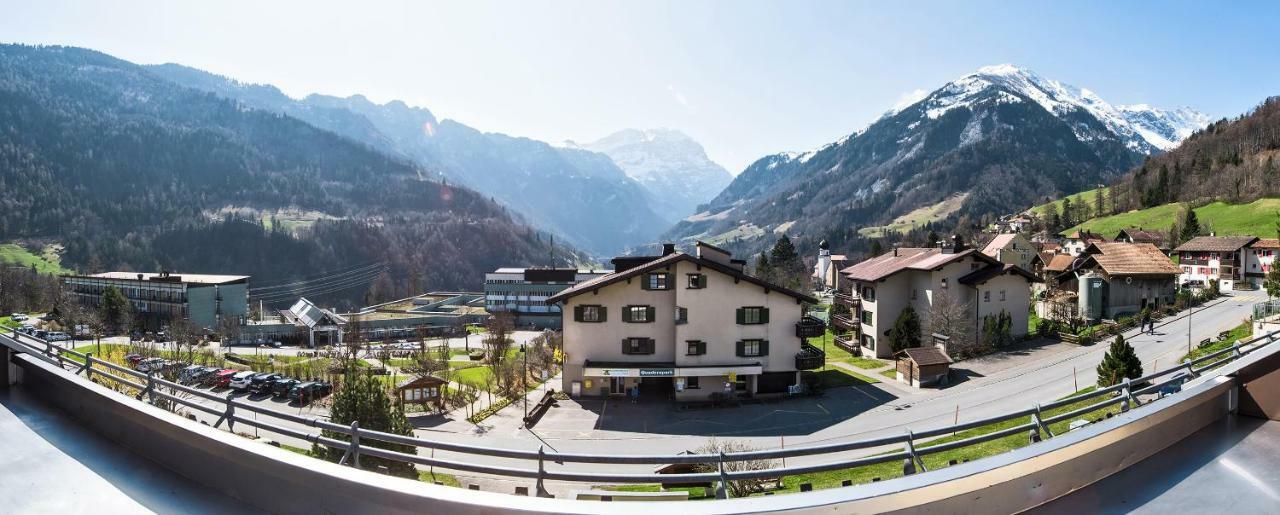 Appartementhaus-Quadern Valens Exterior photo